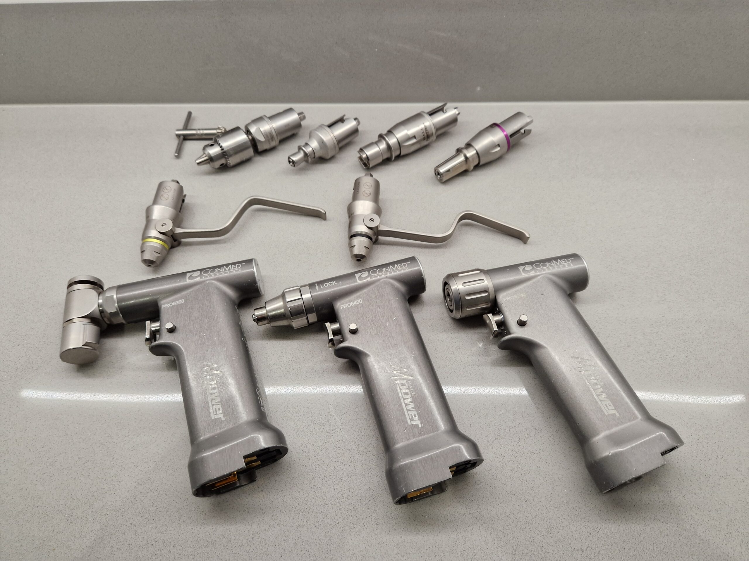 Conmed PRO6200 M-Power Multi Driver Handpiece, Battery, Charger, and Attachments